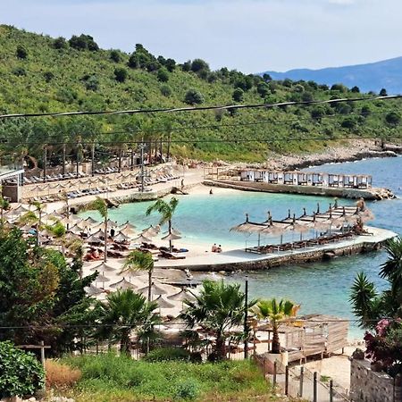 Luxury Apartaments Rraku Sarande Bagian luar foto