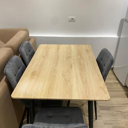 Luxury Apartaments Rraku Sarande Bagian luar foto