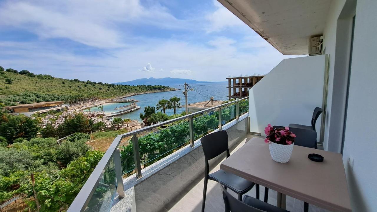 Luxury Apartaments Rraku Sarande Bagian luar foto