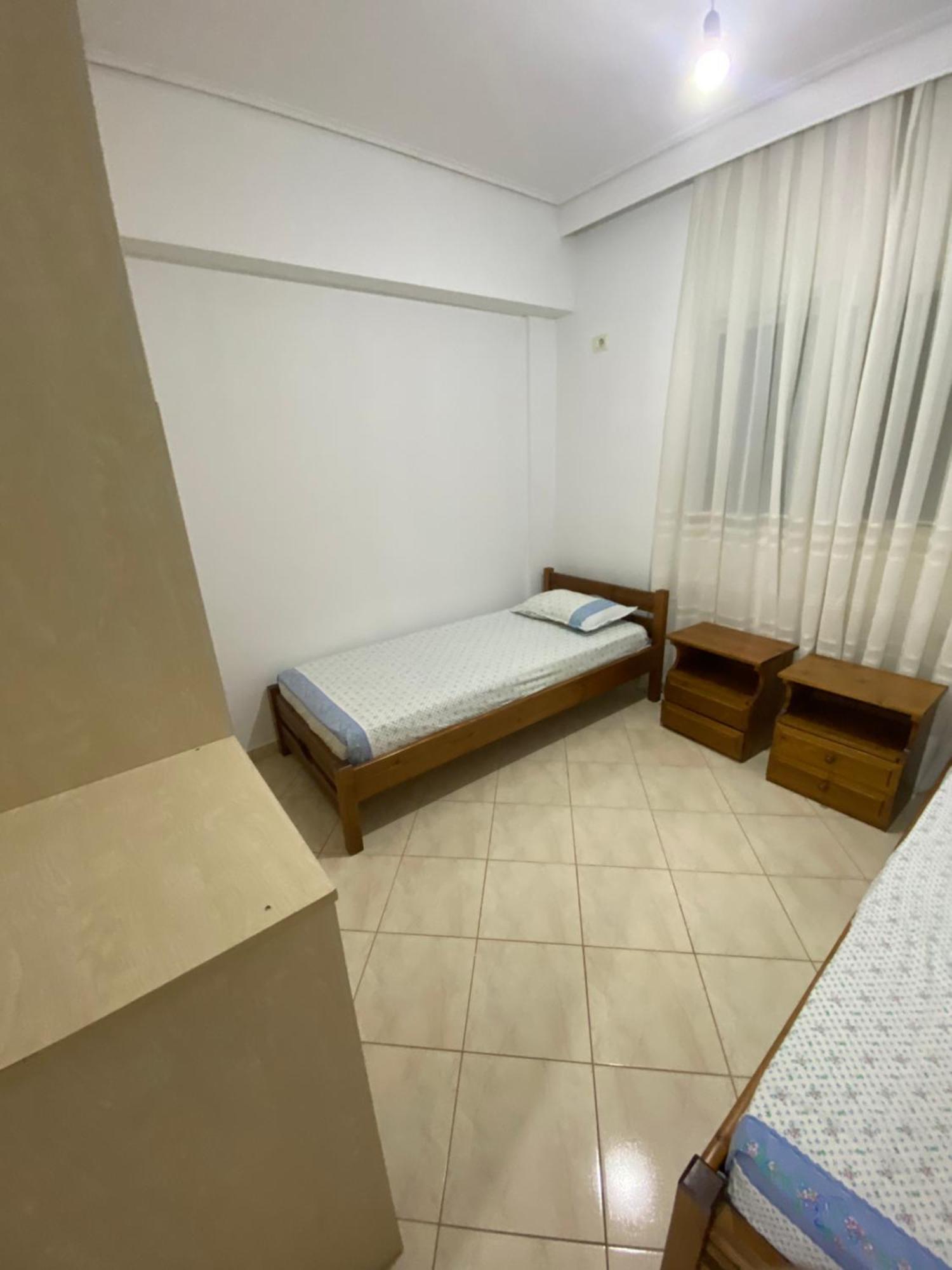 Luxury Apartaments Rraku Sarande Bagian luar foto