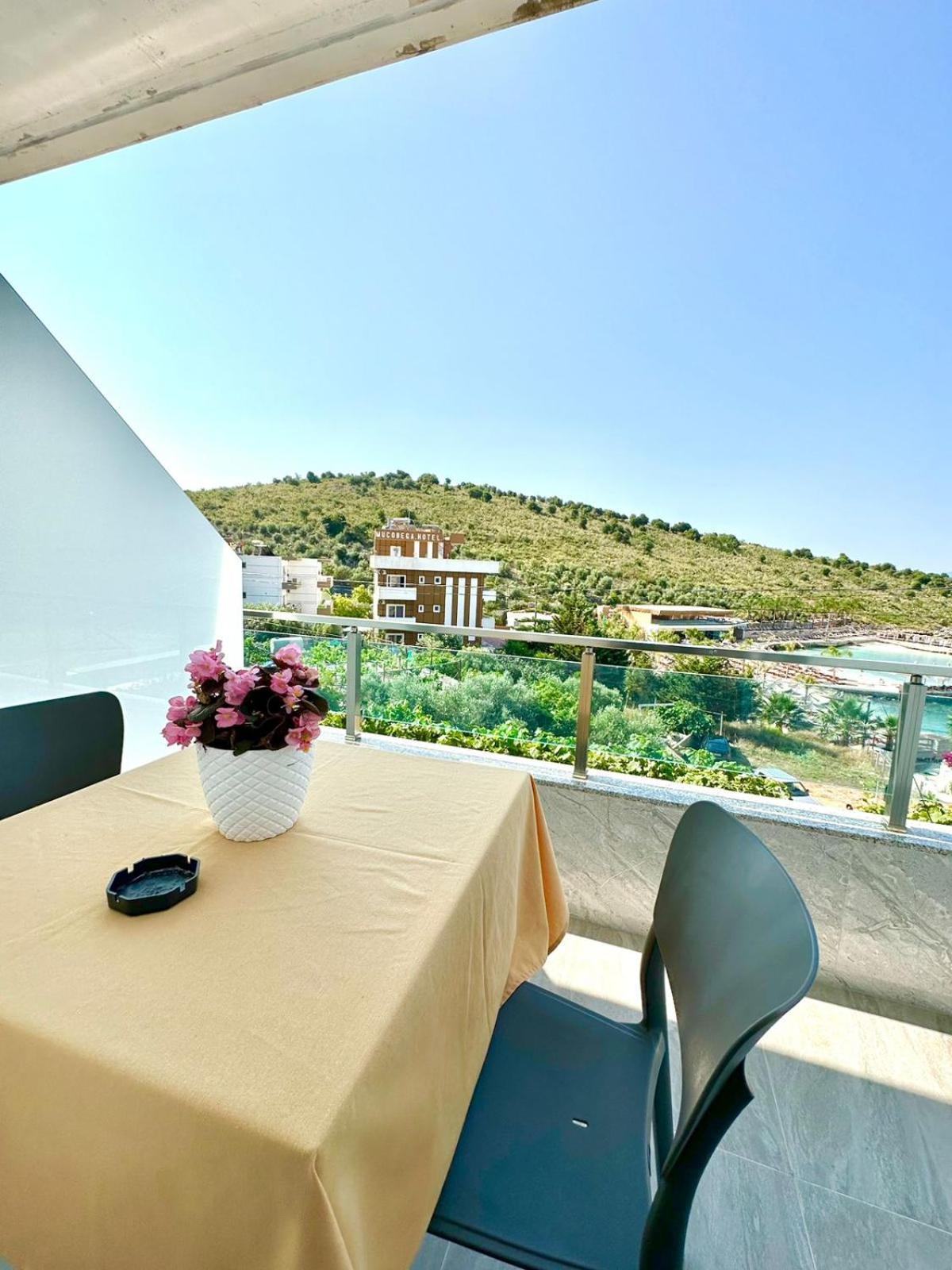 Luxury Apartaments Rraku Sarande Bagian luar foto