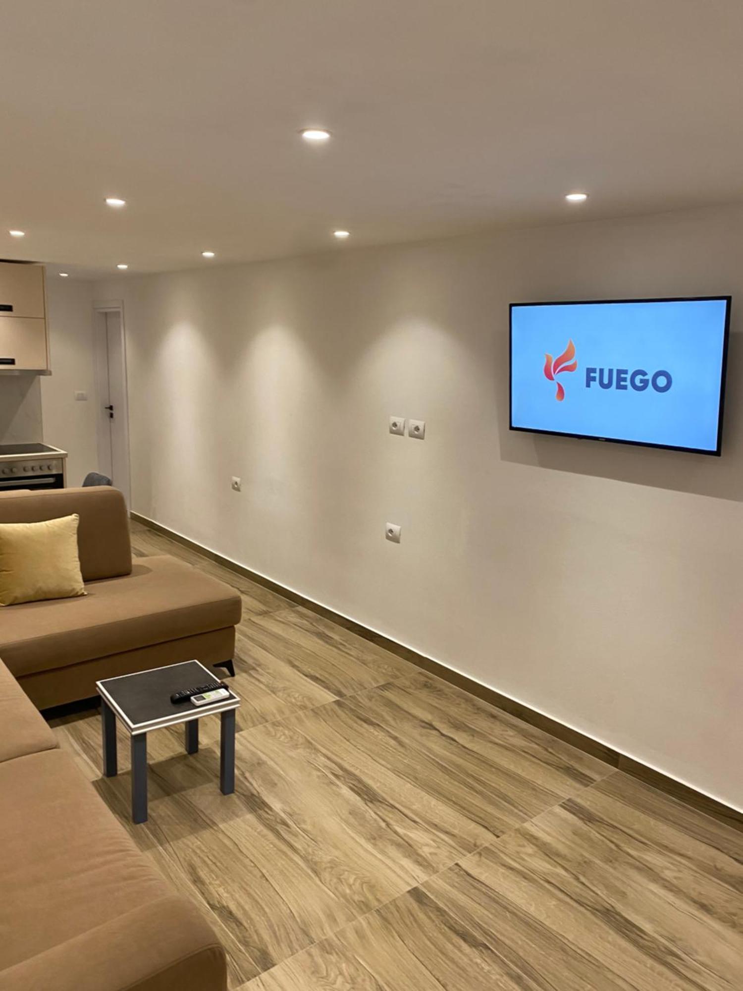 Luxury Apartaments Rraku Sarande Bagian luar foto