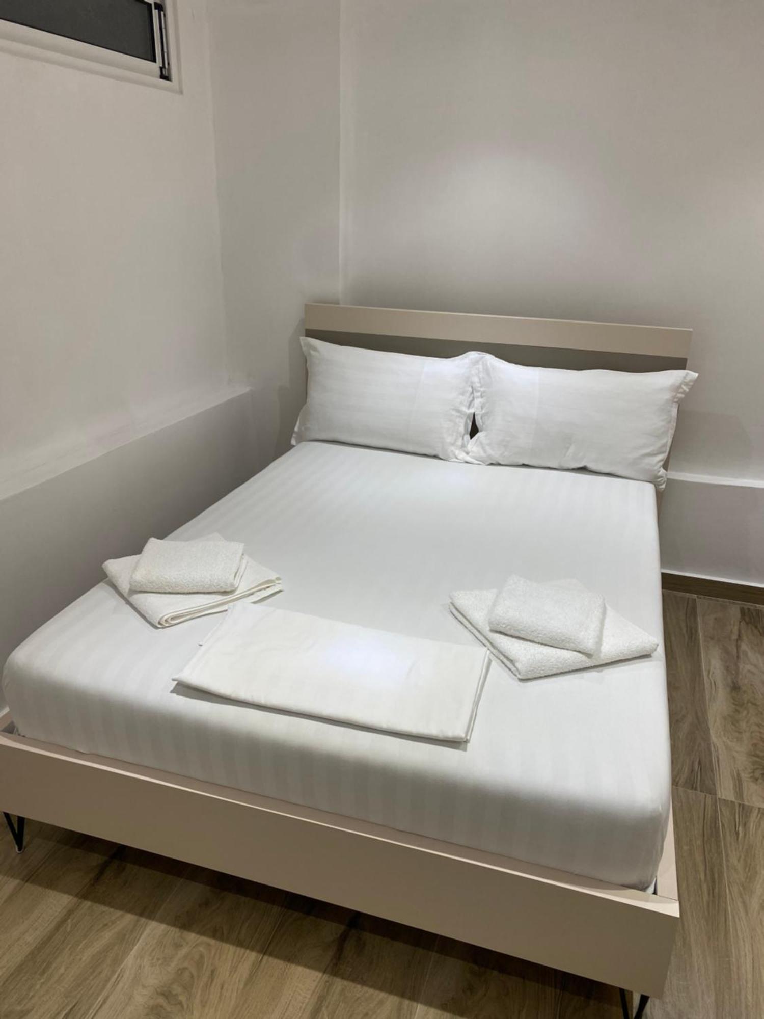 Luxury Apartaments Rraku Sarande Bagian luar foto