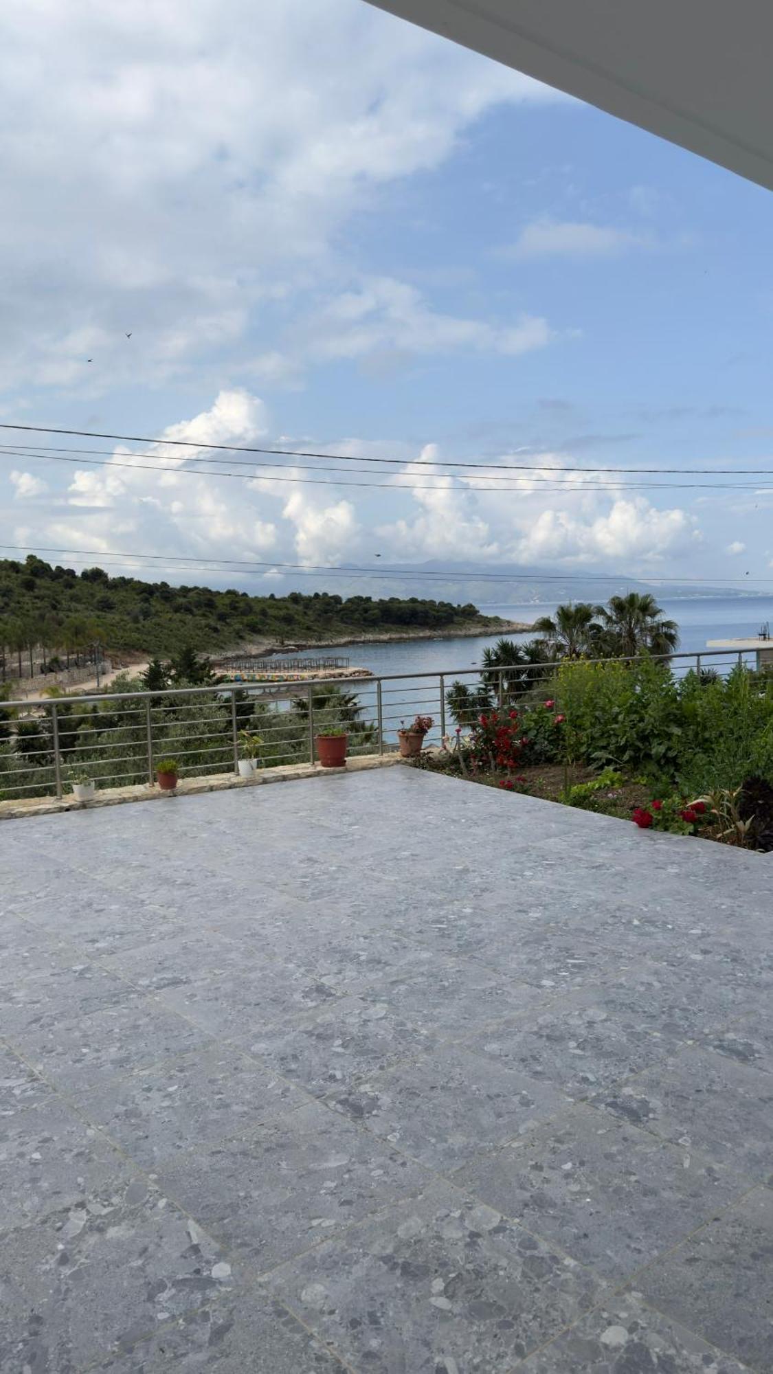 Luxury Apartaments Rraku Sarande Bagian luar foto